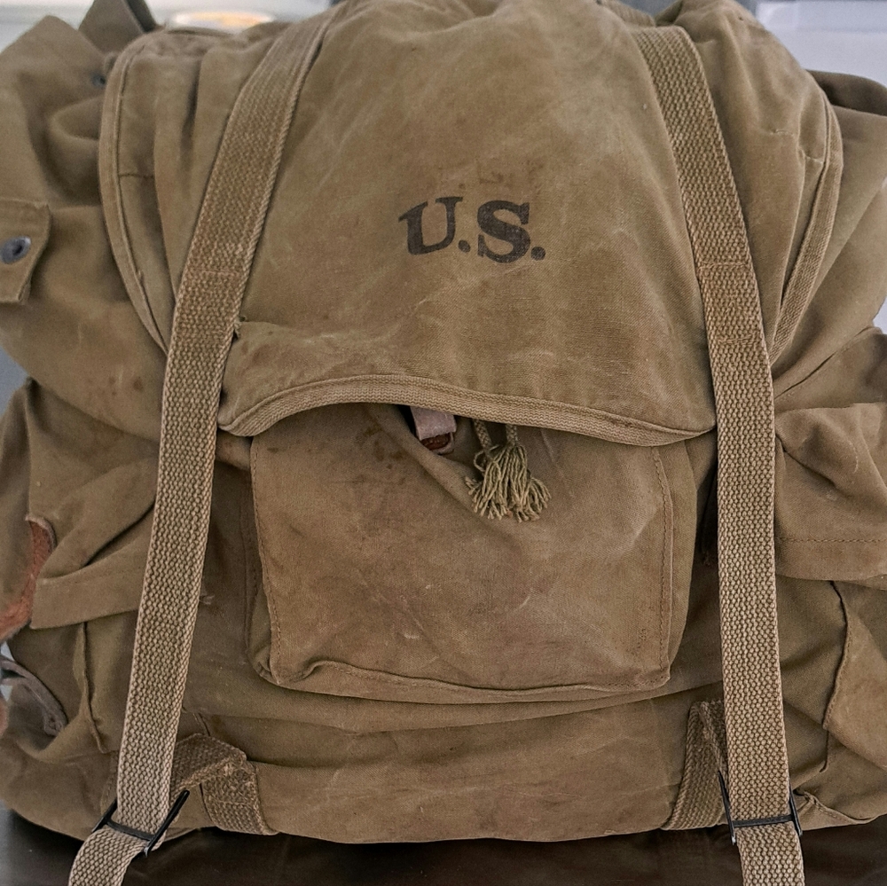 VINTAGEOriginal 1943 WW11 US  Army M  1943 Field Pack- Baker-Lockwood MFG C020.